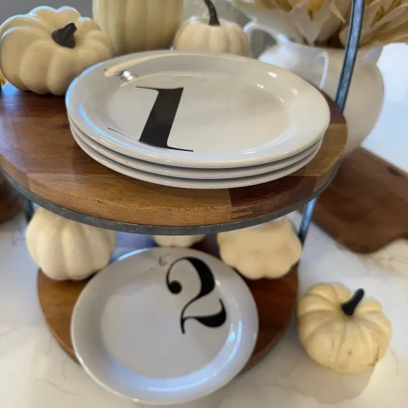NWT Target Home Black and White Number Appetizer Plates - Picture 4 of 5